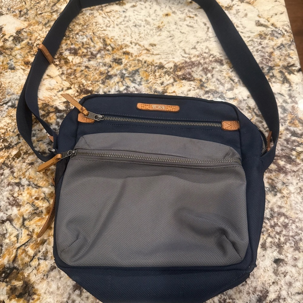 Tumi Dalston Amherst Crossbody Commuter Bag